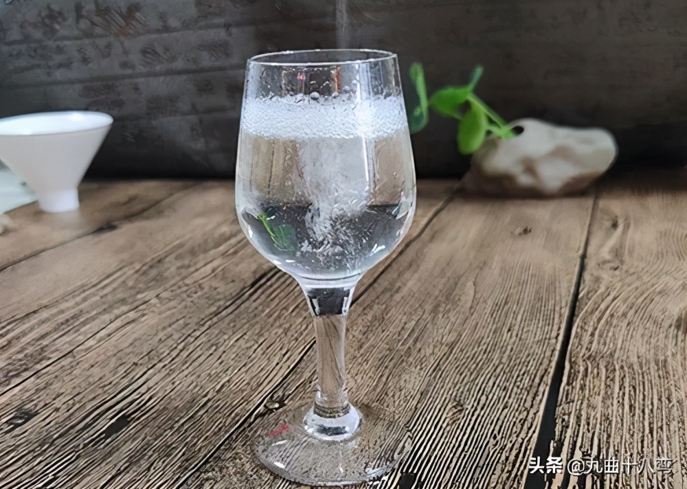 华山论剑8年西凤酒口感,西凤酒10年华山论剑口感