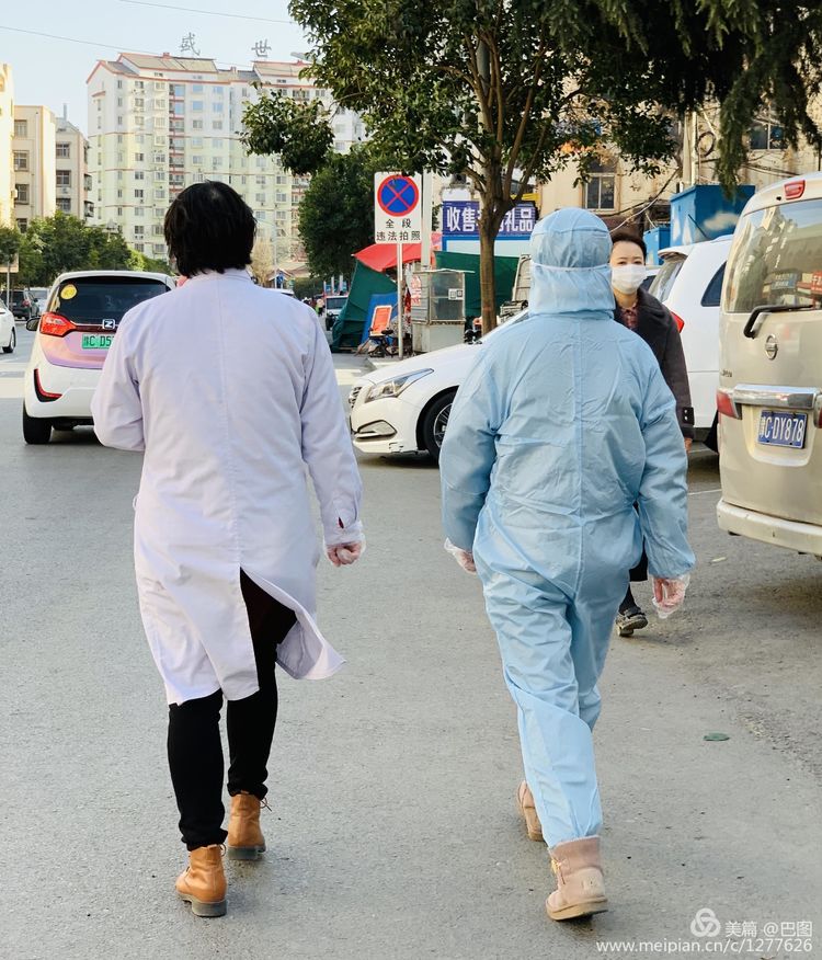 上阳宫到百货楼,疫情下逛西工,期待小街锅贴,王城广场听戏