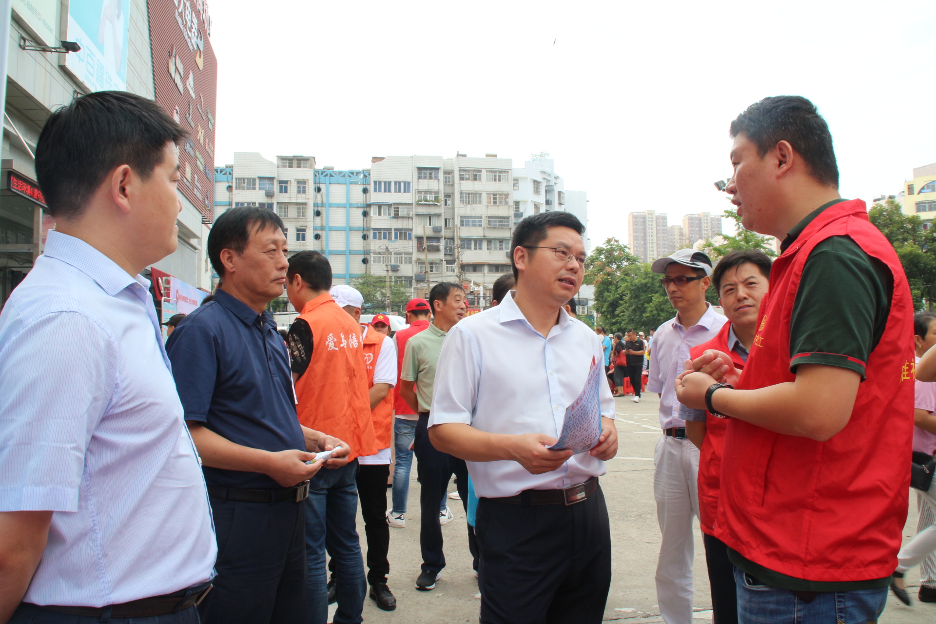 蚌埠市95中华慈善日暨国庆70周年慈善法宣传系列活动首场顺利开展