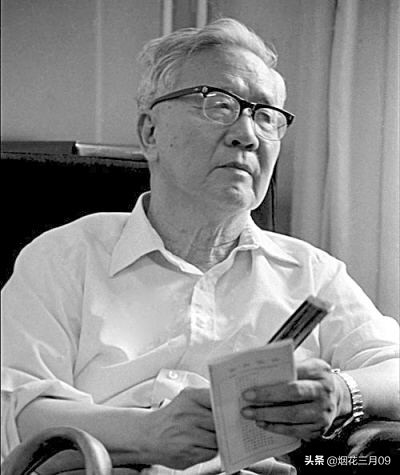 华罗庚数学一开始没学怎样赶超呢,华罗庚自学数学成功的因素是什么