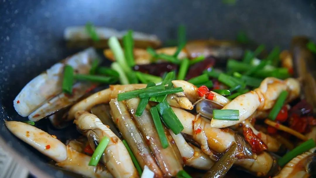 海鲜正当时,辣炒蛏子怎么做好吃又简单视频