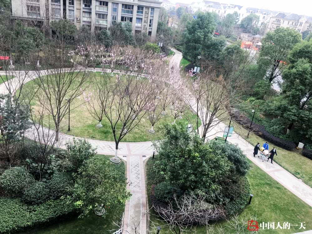 三个女生被困18天,三个女孩被困在密室