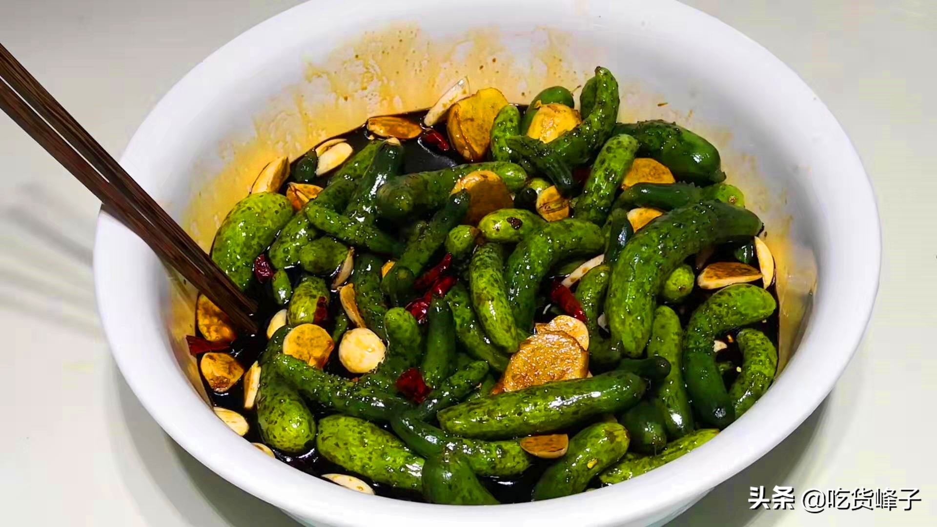 腌黄瓜又简单又好吃的秘诀,腌黄瓜好吃又简单快速的做法