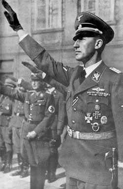 德国二战军服设计公司叫什么,二战德军军服设计公司