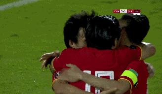 单刀破门力挽狂澜武磊,武磊力挽狂澜国足迎12强赛首胜