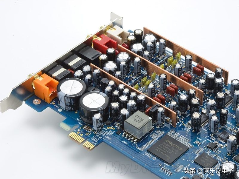 声卡耳机一体机和独立声卡哪个好,耳麦自带声卡好还是独立声卡好