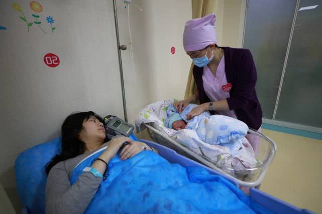 新生婴儿不吃母乳解决方法,新生儿宝宝不吃奶嘴怎么办