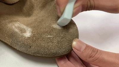 白鞋子脏了怎么洗简单,鞋子脏了别直接用清水洗