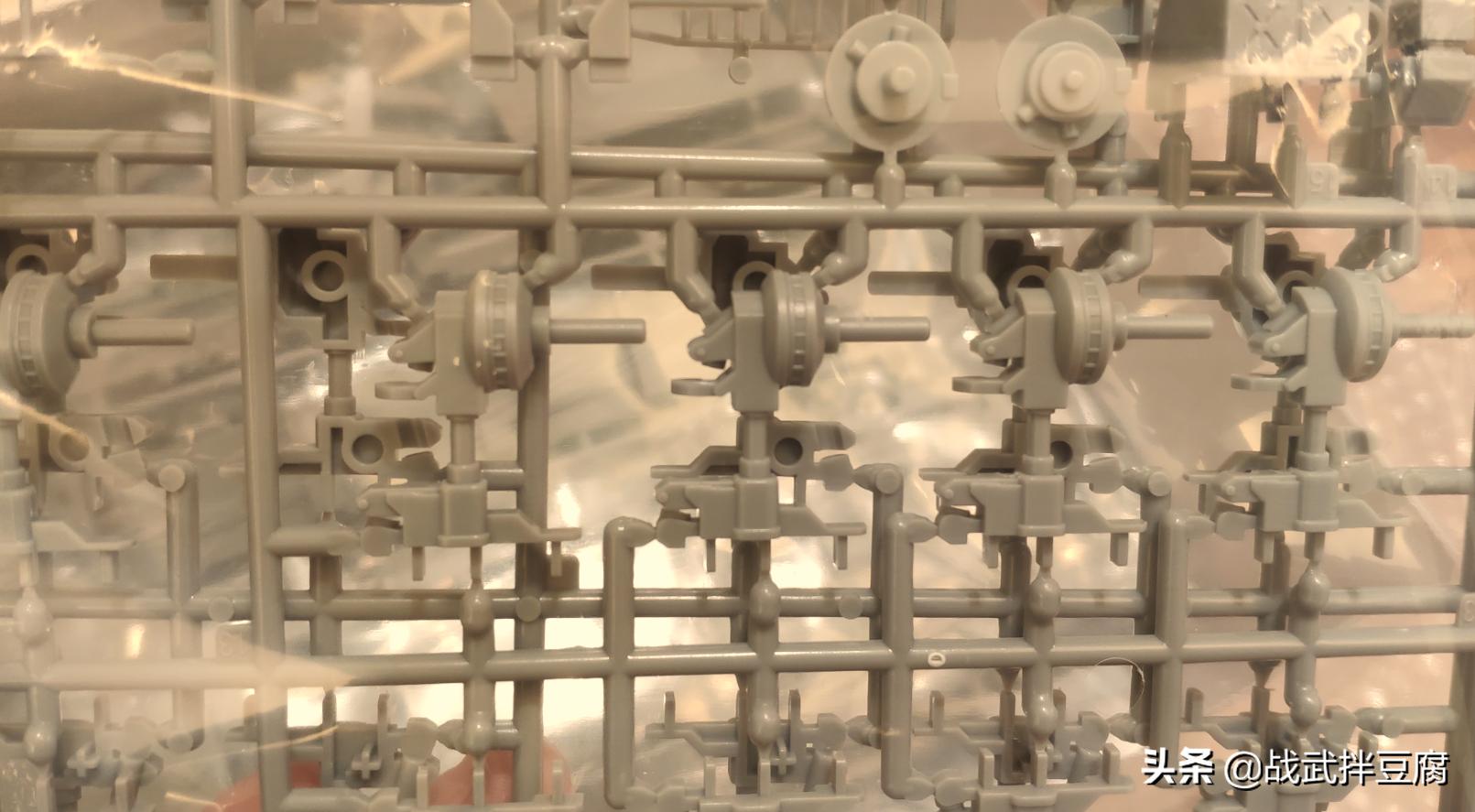 流浪地球运输车模型开箱视频,载具模型流浪地球