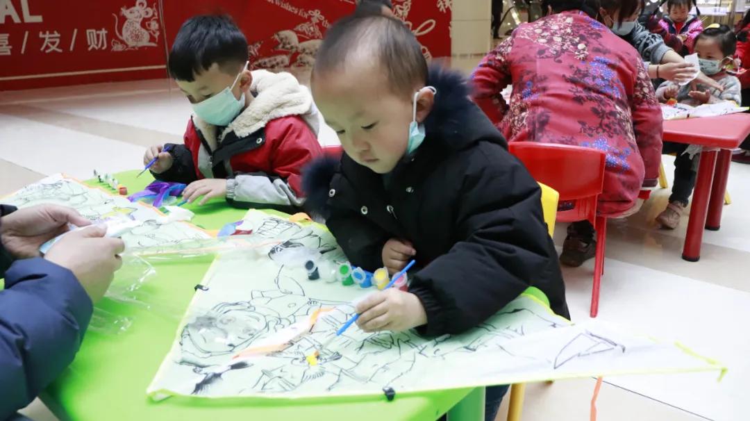 风筝节启幕|放飞梦想，中国加油!当代购物中心风筝节进行中