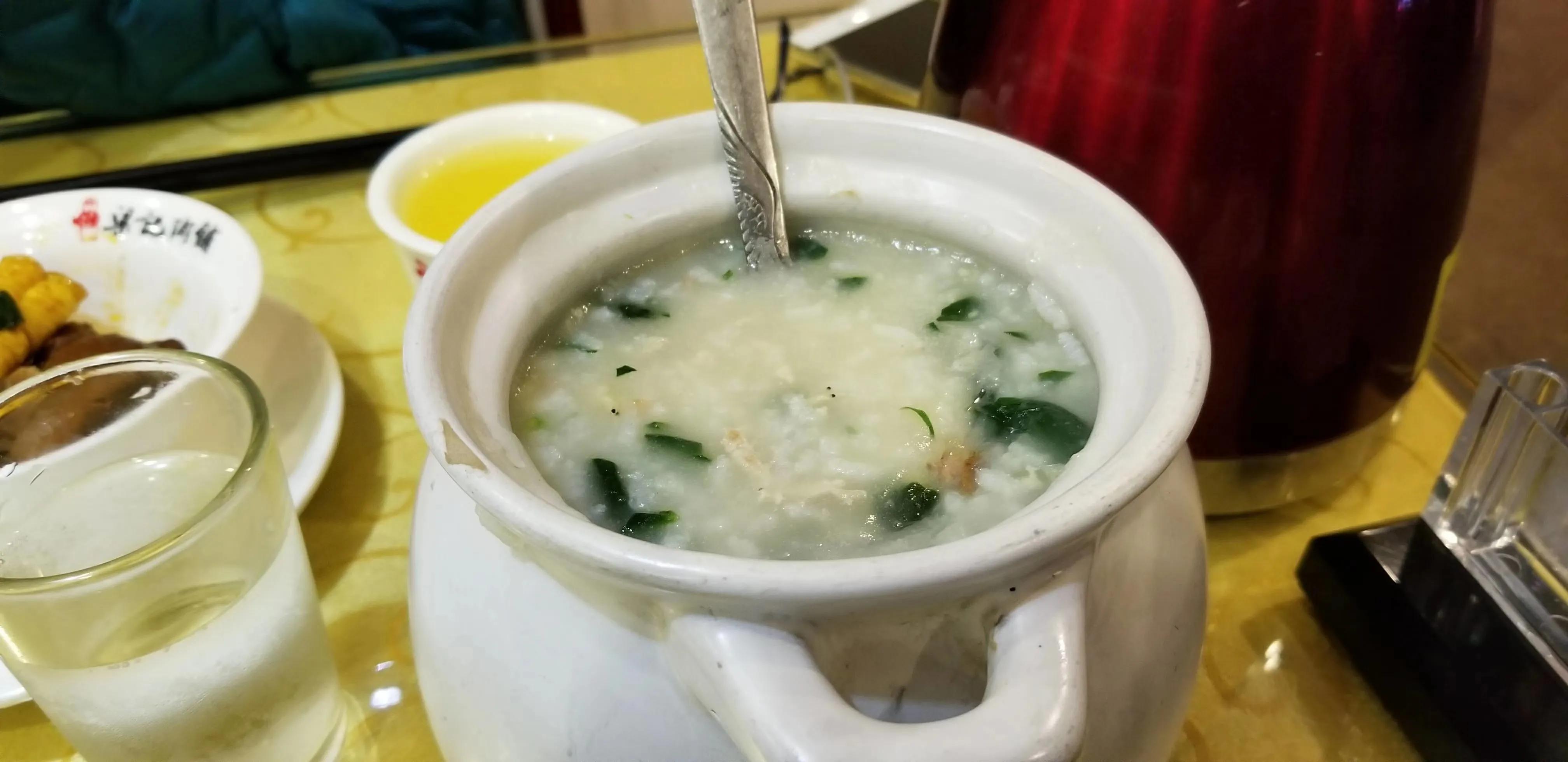 岳阳梁记粥铺南湖店,岳阳求索西路梁记粥铺