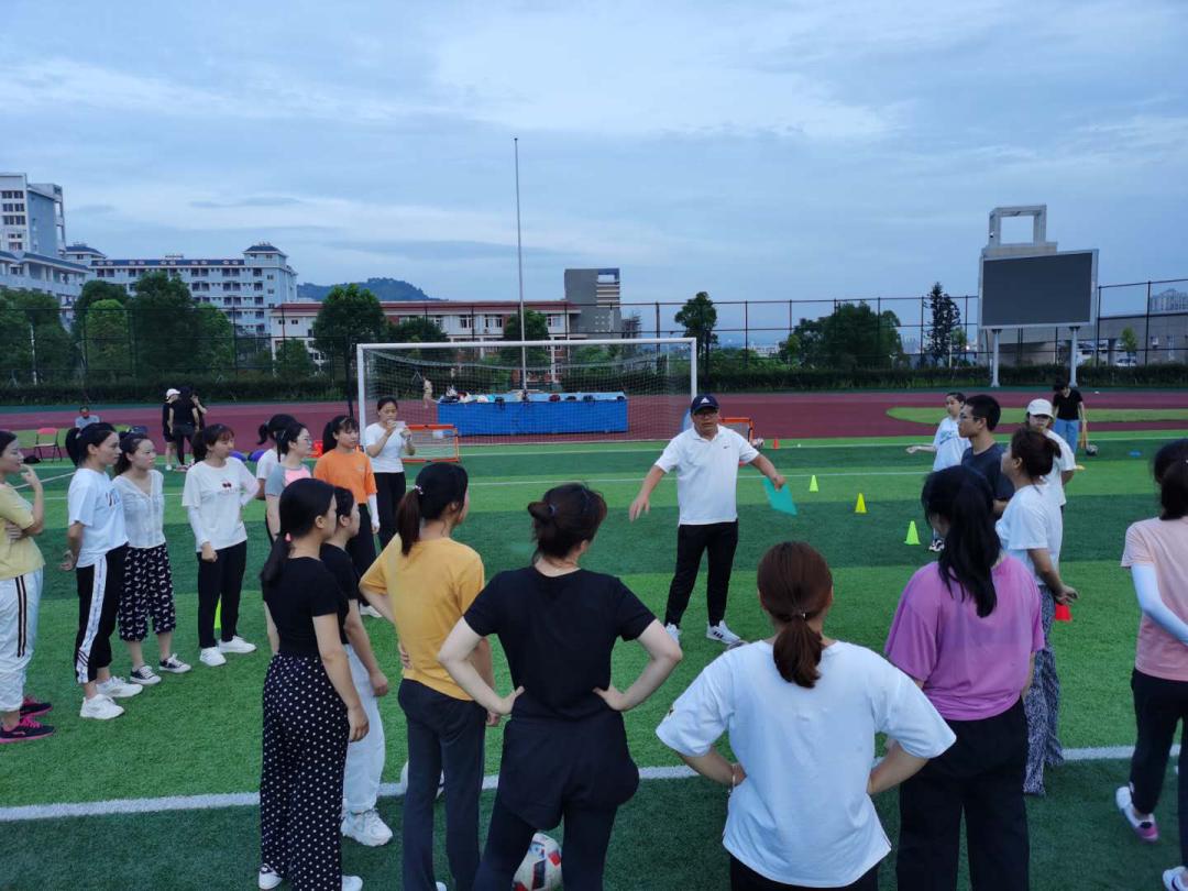 悦动足球、“足”够快乐——福鼎市2020年全市校园足球教练员培训（幼儿园专场）第6天