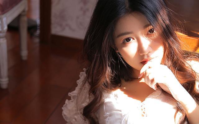 十二星座吃醋怎么哄,12星座吃醋爱一个人的表现