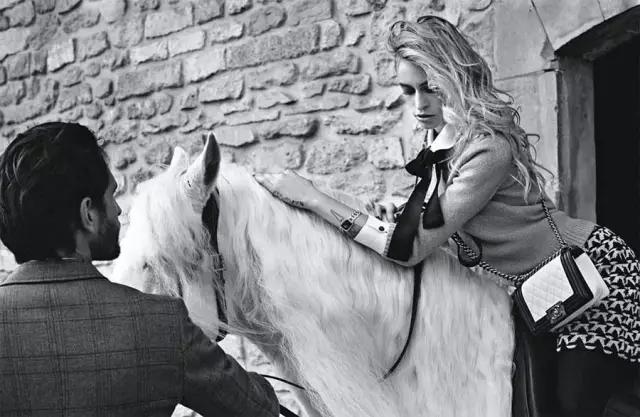 香奈儿文案整个冬天的温暖,香奈儿文案经典句子