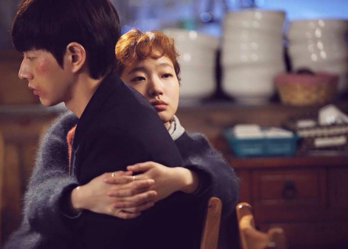 什么是女生最想“拥抱”的男生穿搭？韩剧男主们都在学！温暖帅气