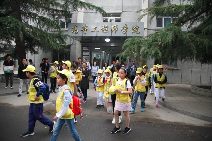 什么是“理工男的浪漫”？小记者探访“工程师摇篮”找到了答案