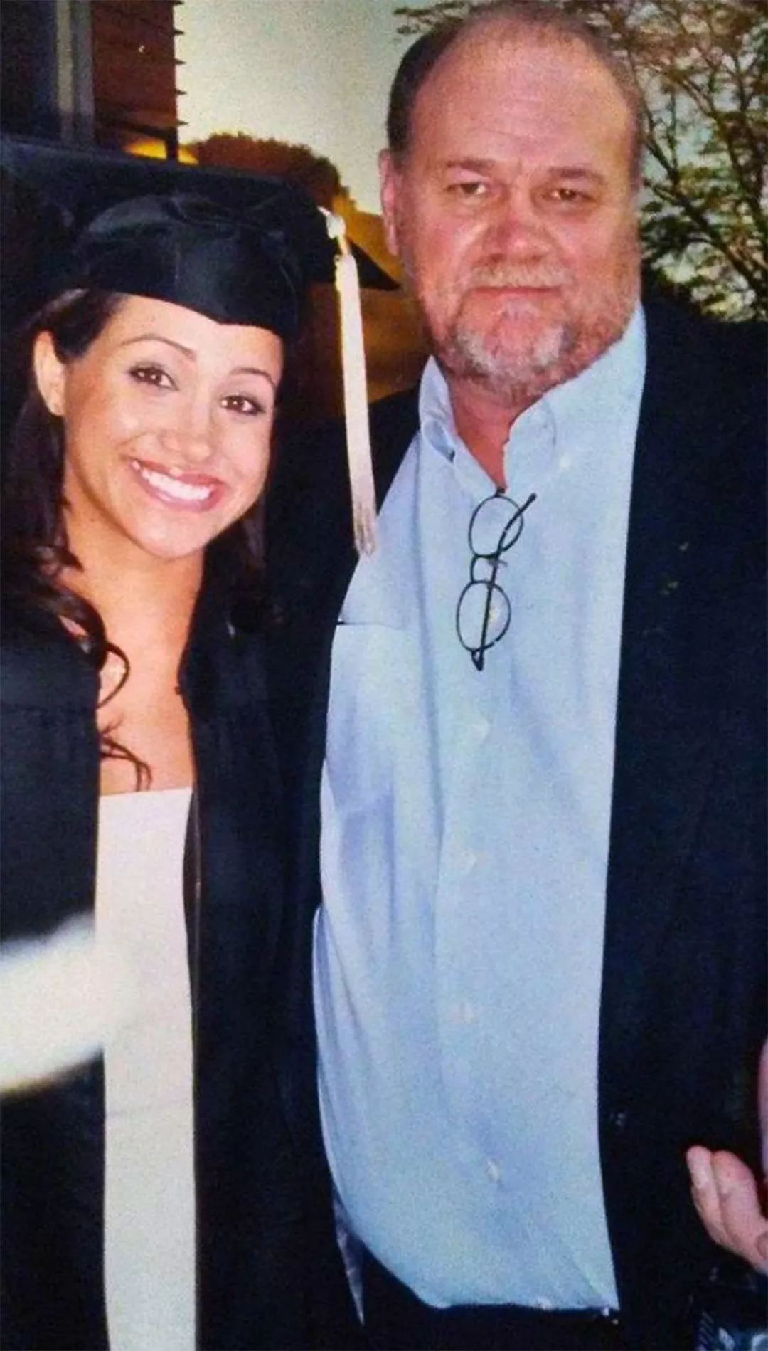 梅根妈妈无条件支持女儿，却不劝梅根与父亲和解，性格倔强了64年