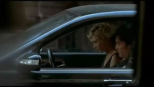 只盯着那些裸戏看，就忽略了这片的深度