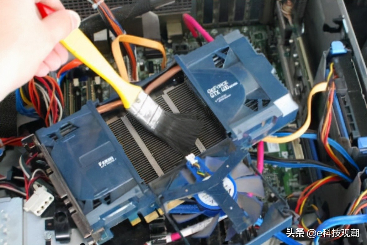 显卡无法点亮屏幕检查全部正常,显卡时而亮屏怎么解决