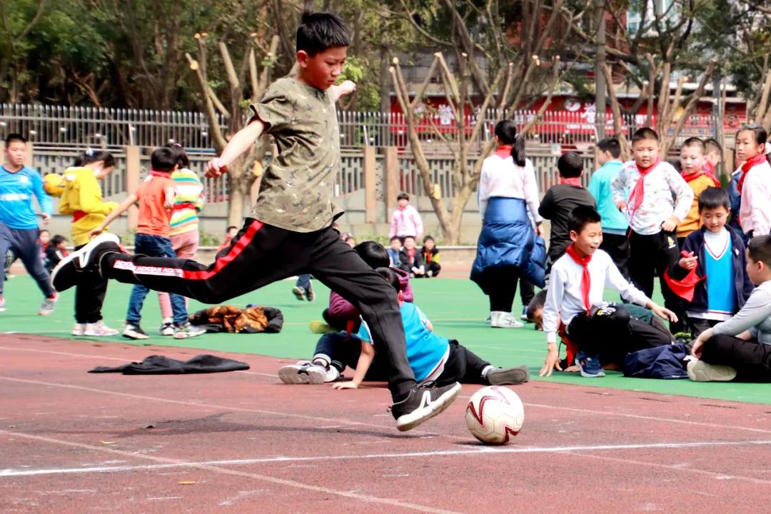 足球比赛大江苑队小学生,2023年大江镇小学生排球比赛