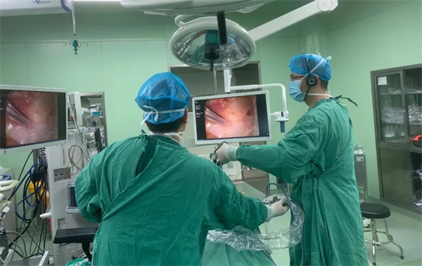 *安泰**市中心医院泌尿外科顺利举行“大鲁匠映”泌尿外科手术直播周活动