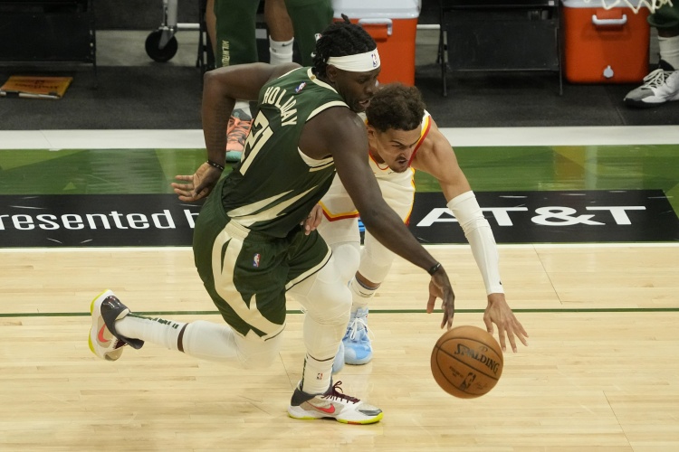 最强nba特雷杨皮蓬,老皮蓬防守特雷杨