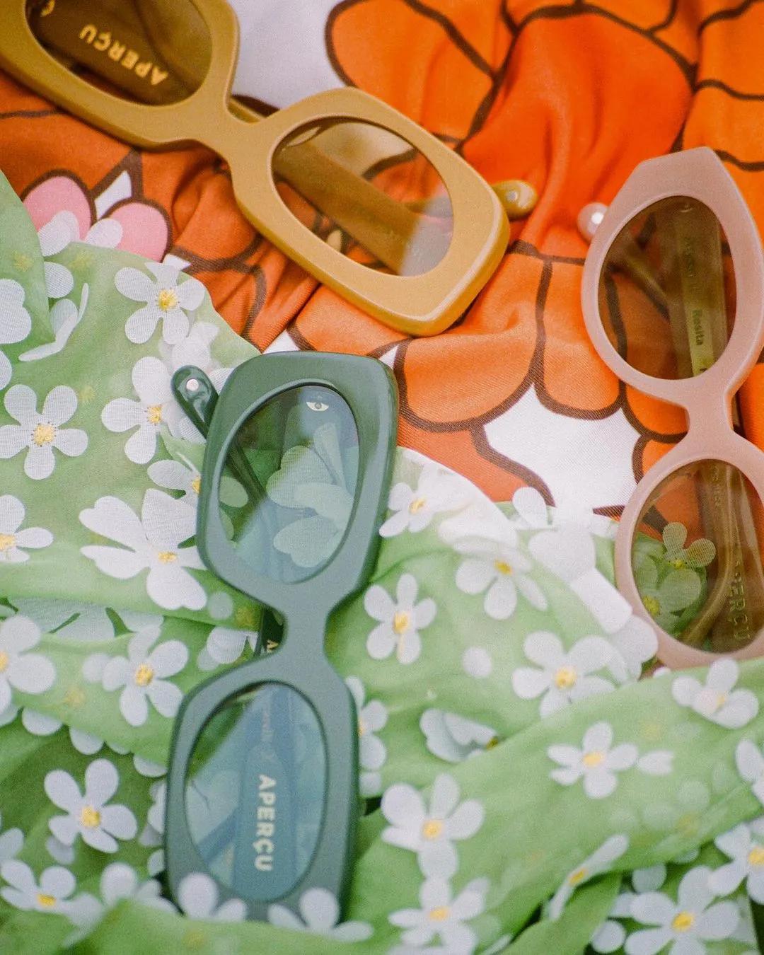 圆脸女生怎么选墨镜,圆脸女生如何选择大牌眼镜