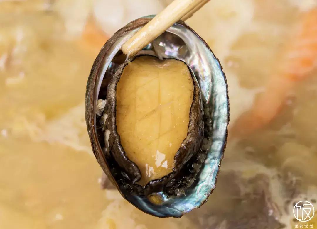 被“骂”了1年多,这家锅里有“金子”的店终于闹大事了!