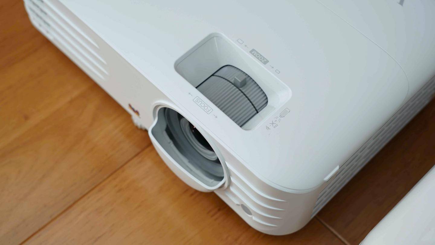 明基4k投影仪和爱普生4k,4k投影优派明基爱普生对比