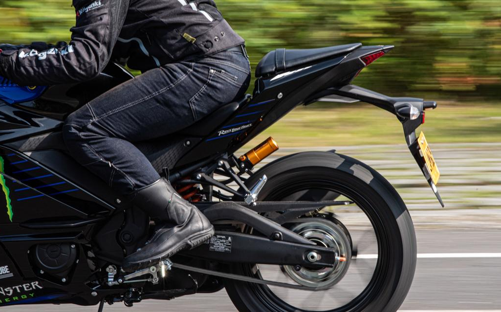 2020雅马哈r3车评,雅马哈r32023款车主