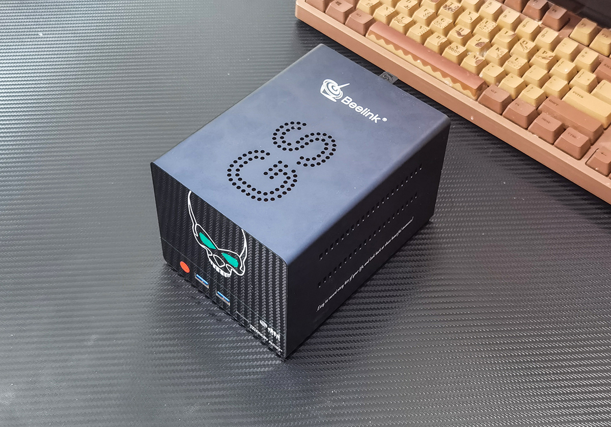 零刻电视盒评测：4G+64G发烧配置，还能扩展32T空间