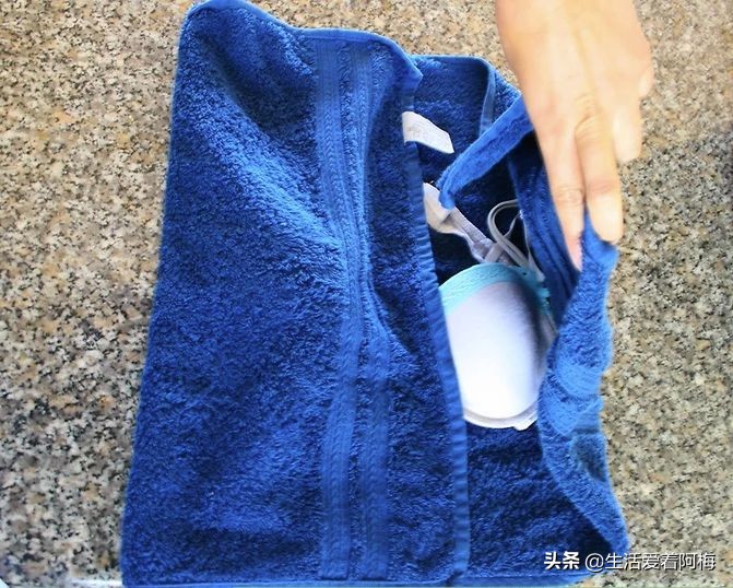 1000块钱的名牌内衣,教内衣一洗就白的小妙招