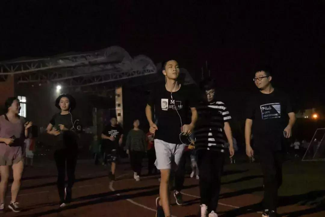 燃烧我的卡路里舞蹈完整版,燃烧你的卡路里完整