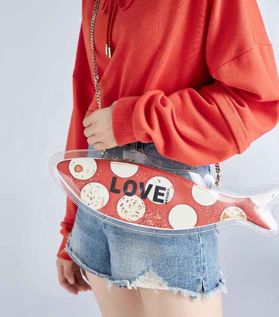 很显气质的6款斜挎包包,年轻人戴时尚个性!中年人戴精致优雅