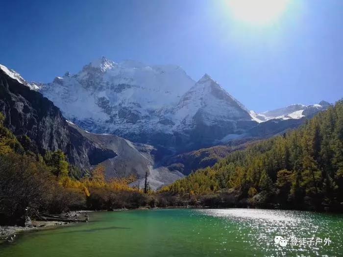 稻城亚丁游记完整版,稻城亚丁游记1000字