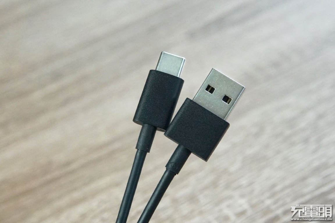 小米移动电源318w快充评测,小米plm11zm无线充电宝拆机