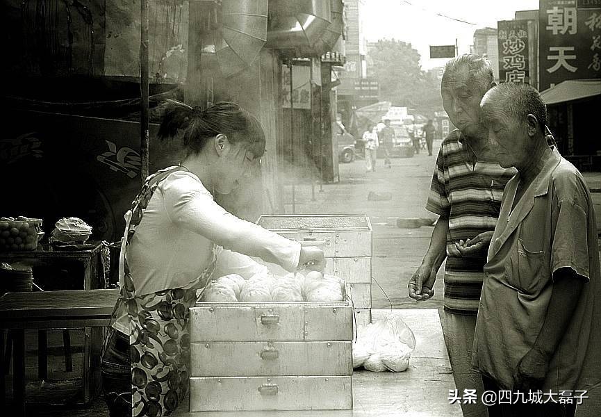 住在北京西城区都是什么人,住在胡同里的北京人的特点是什么