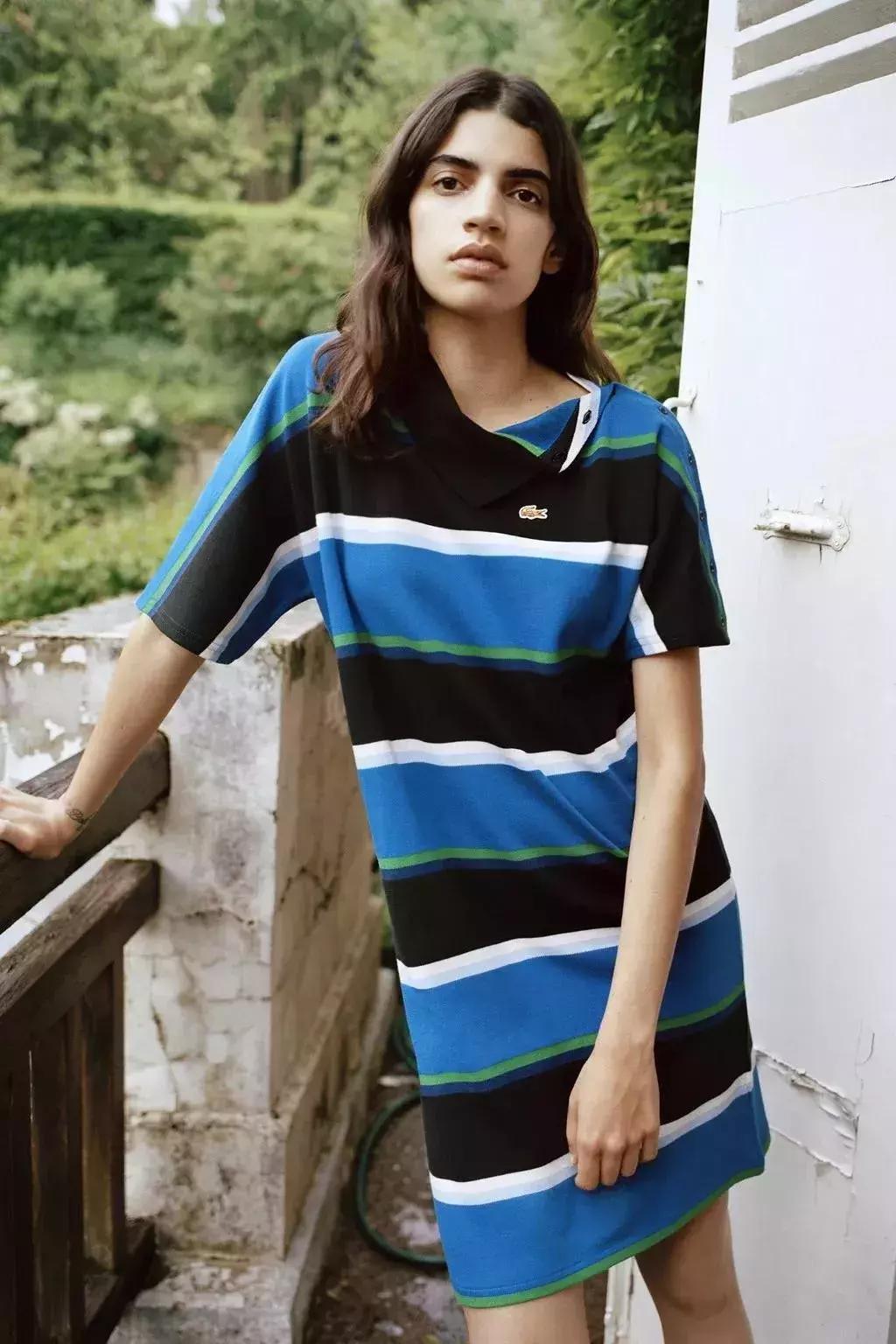 比T恤高贵，比衬衫优雅，今年夏天流行Polo衫