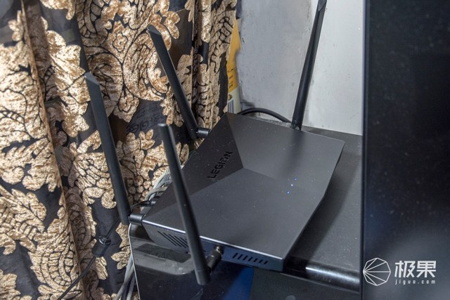 拯救者电竞版测评,拯救者各个版本游戏实测