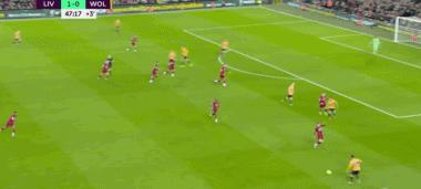 英超名哨var判罚引争议遭围堵,英超var最新比赛