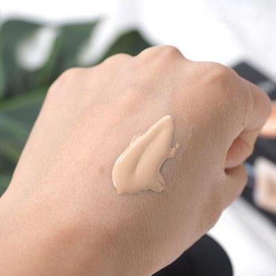 上完粉底很干怎么办,粉底太干加什么调和