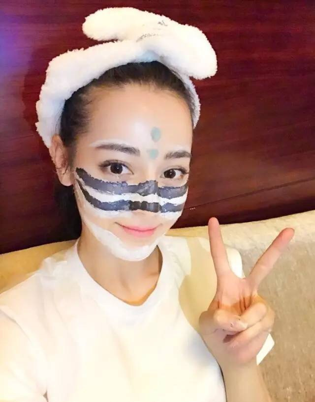 冷白皮美白沐浴露轻松get变白技巧,天生皮肤黑怎么快速美白