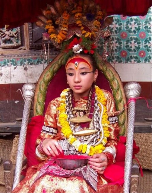 尼泊尔活女神的童年,尼泊尔活女神小时候