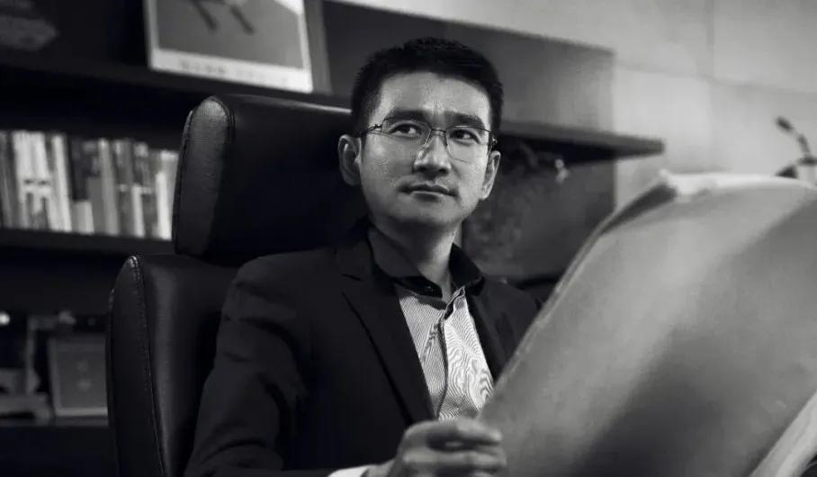 关于三只松鼠创始人章燎原的感想,三只松鼠创业史