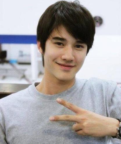 lisa看到王嘉尔回应视频什么反应,lisa看到王嘉尔回应视频