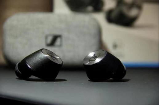 顶级tws无线蓝牙耳机评测,jbltune120tws真无线入耳式耳机