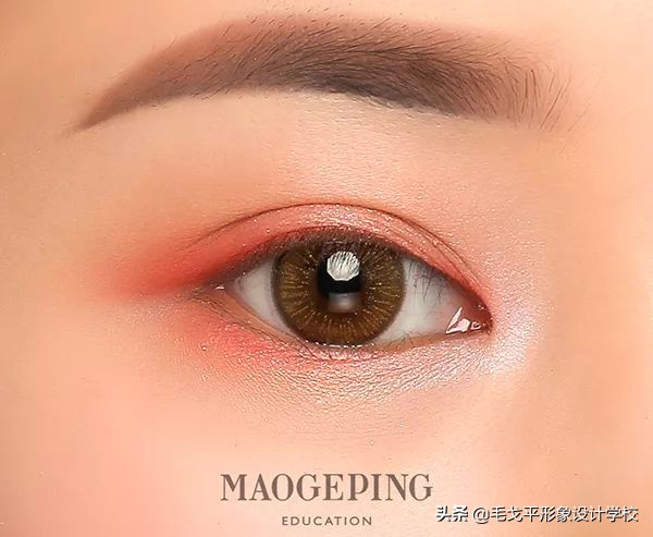 手把手教你画眼妆逆天化妆术,眼妆这样画不要整形也能逆袭