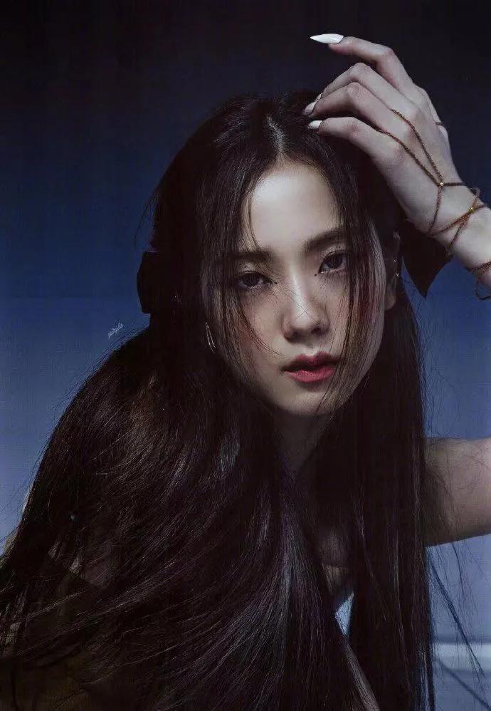 迪奥官宣金智秀全球双线大使,亚洲唯一迪奥代言