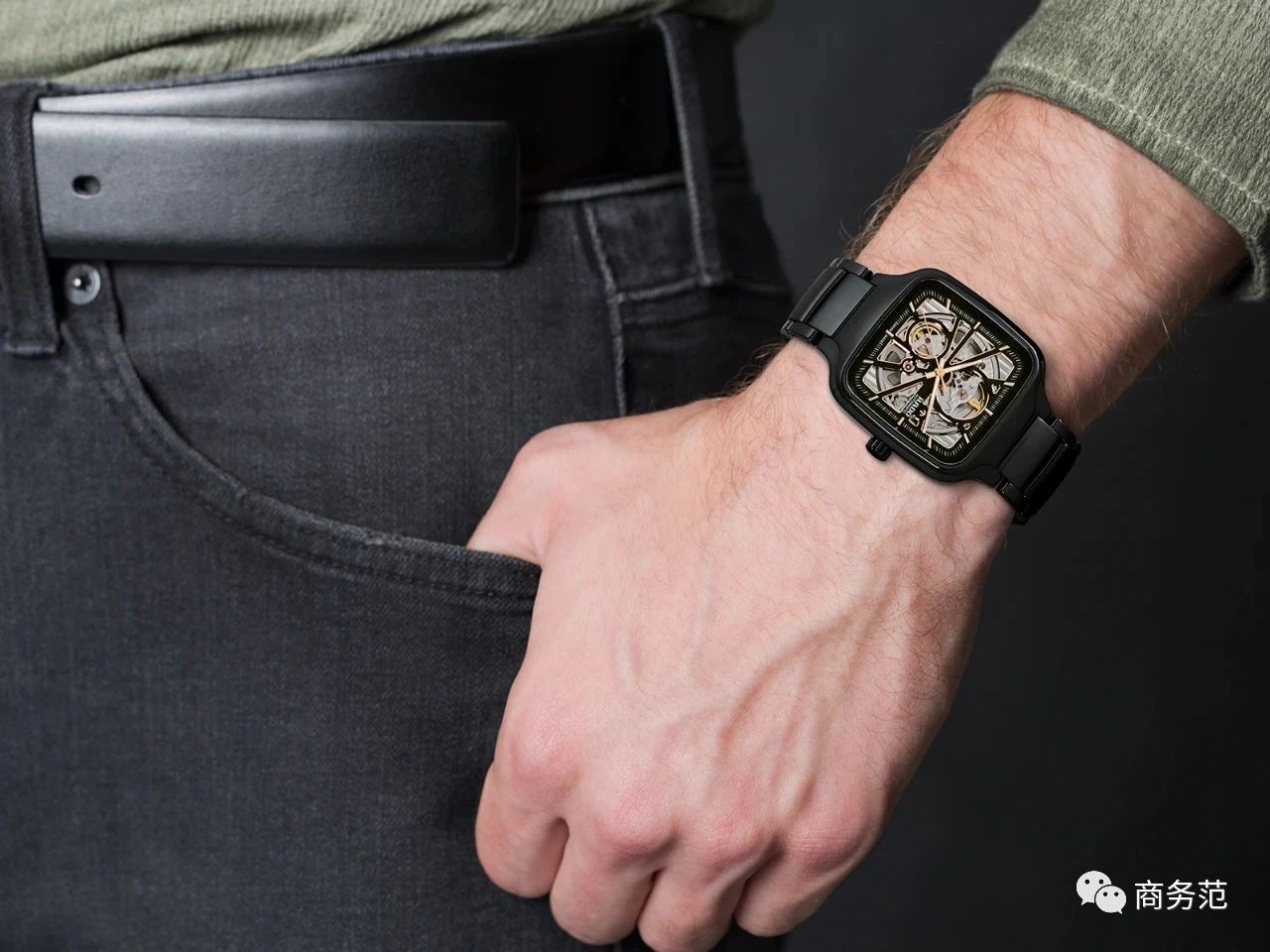 十万左右职场男表,年收入50万带什么男表