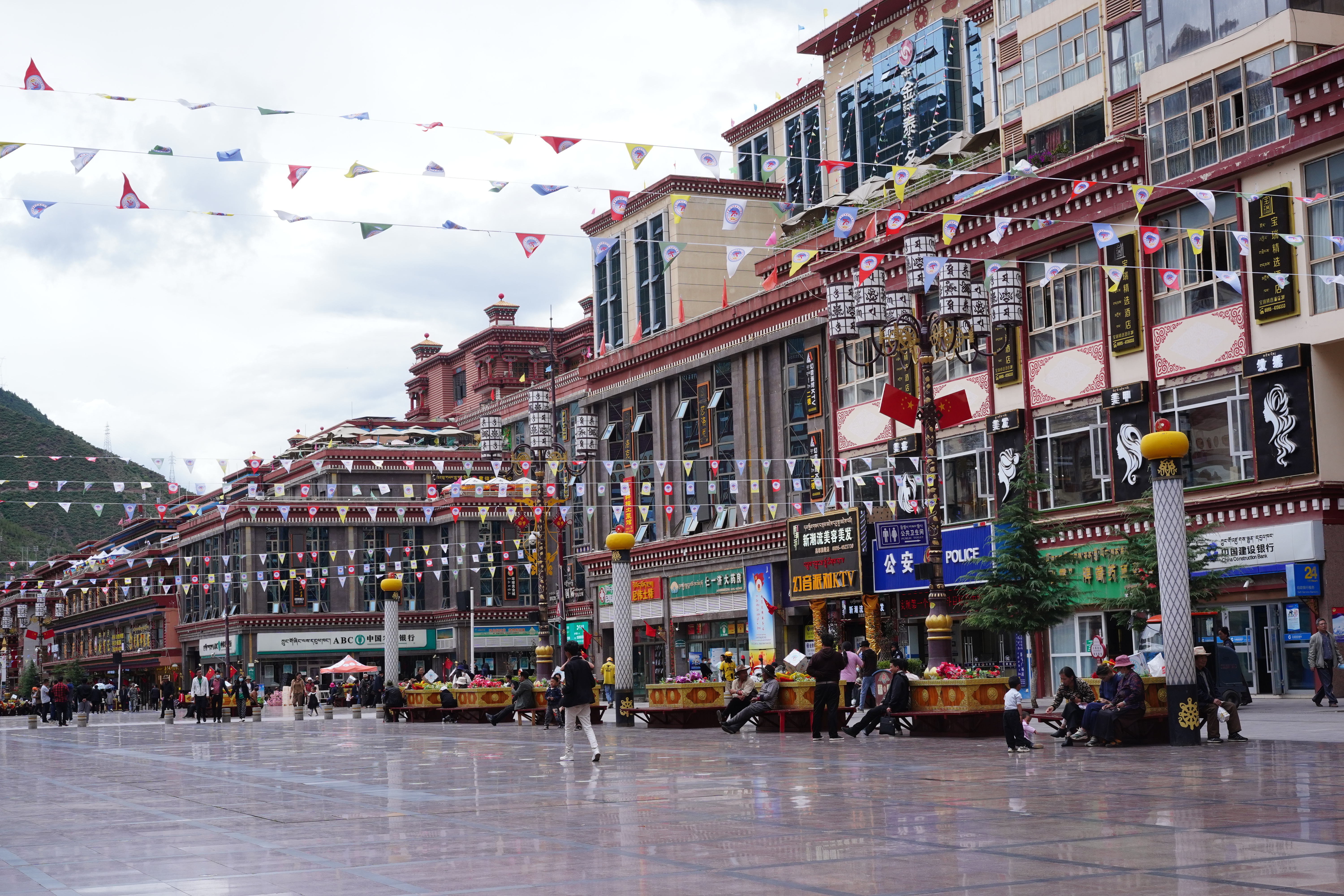 *藏西**第三大城市中心，高楼林立堪称高原小重庆，房价不输拉萨